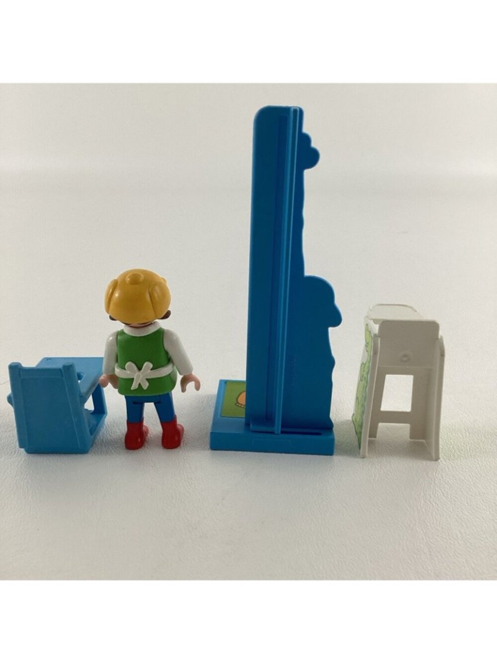 Playmobil Child Doctor Office Hospital Giraffe Growth Chart Figure Parts Lot - Picture 4 of 6
